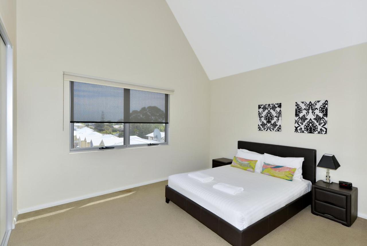 Serenity On The Terrace Mandurah Bagian luar foto