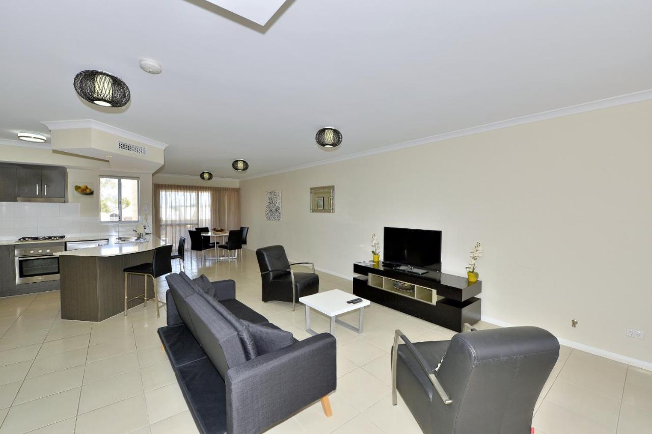 Serenity On The Terrace Mandurah Bagian luar foto