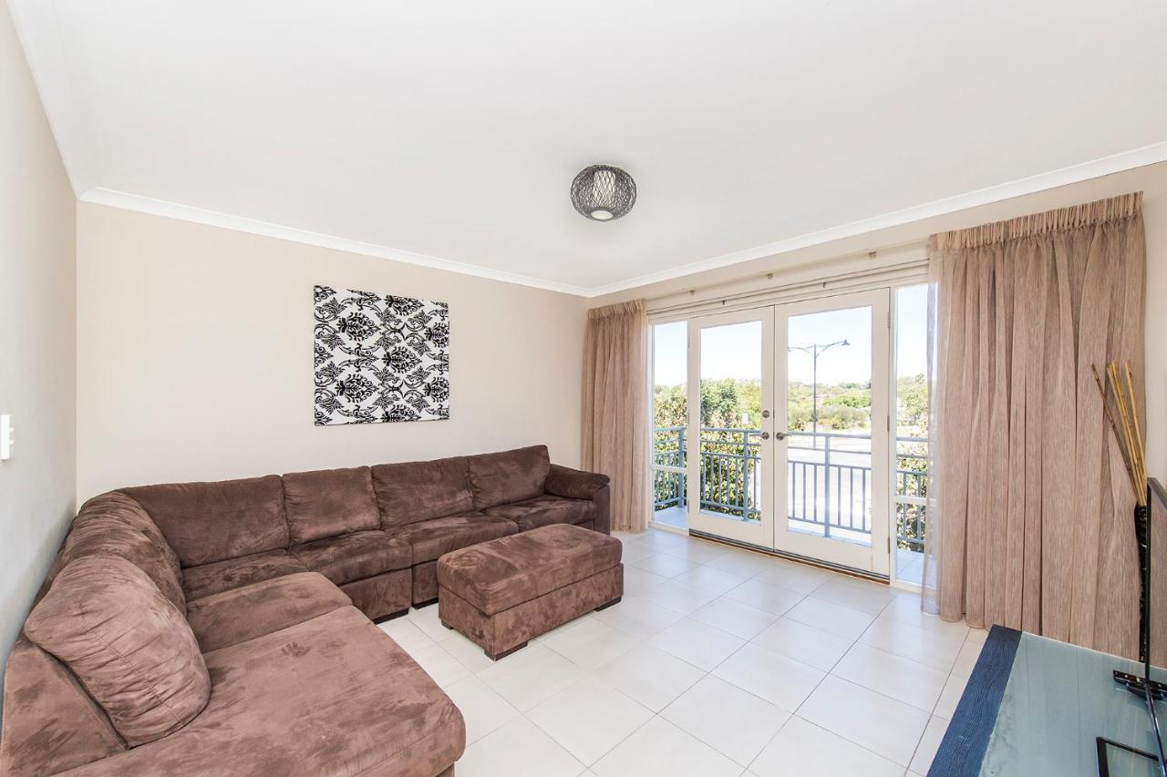 Serenity On The Terrace Mandurah Bagian luar foto