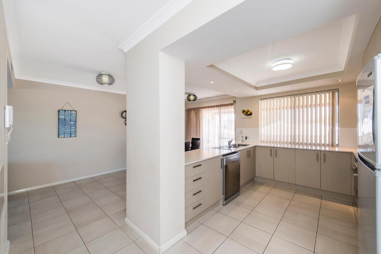 Serenity On The Terrace Mandurah Bagian luar foto