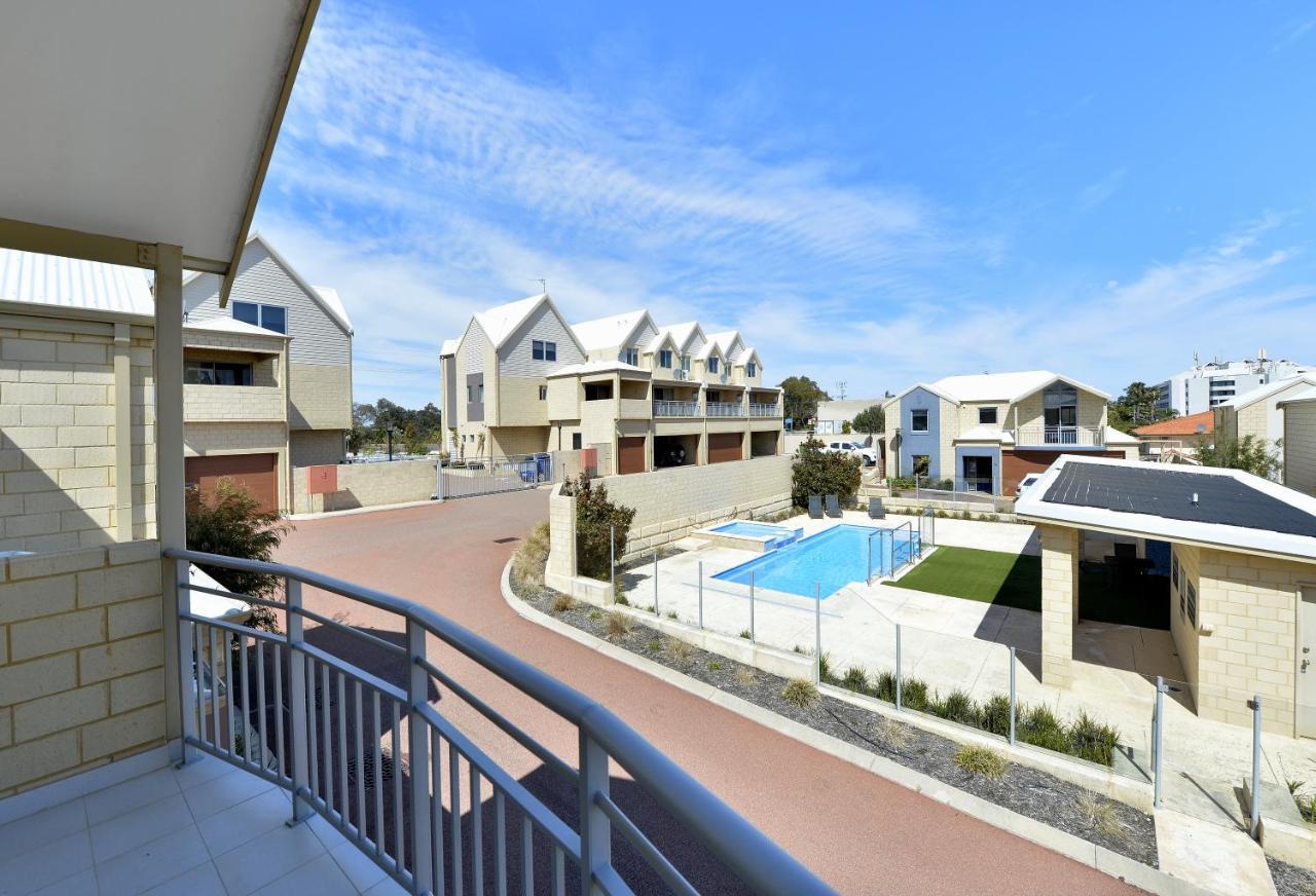 Serenity On The Terrace Mandurah Bagian luar foto