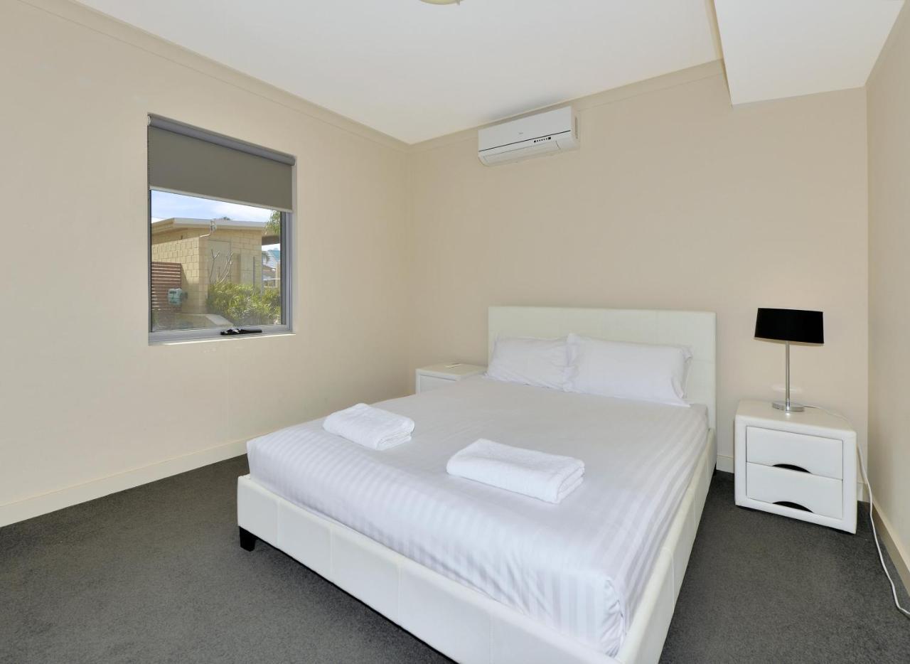 Serenity On The Terrace Mandurah Bagian luar foto
