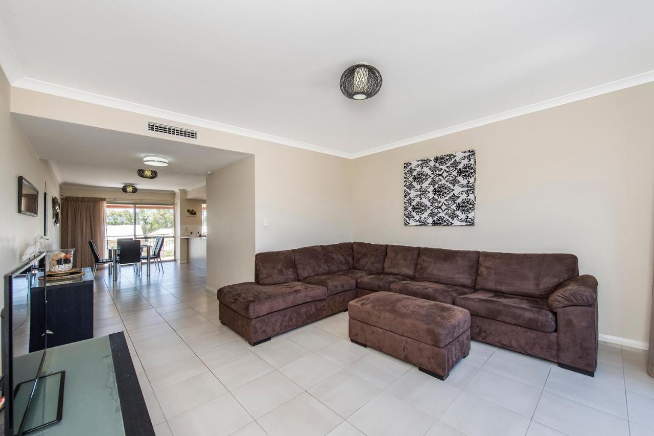 Serenity On The Terrace Mandurah Bagian luar foto