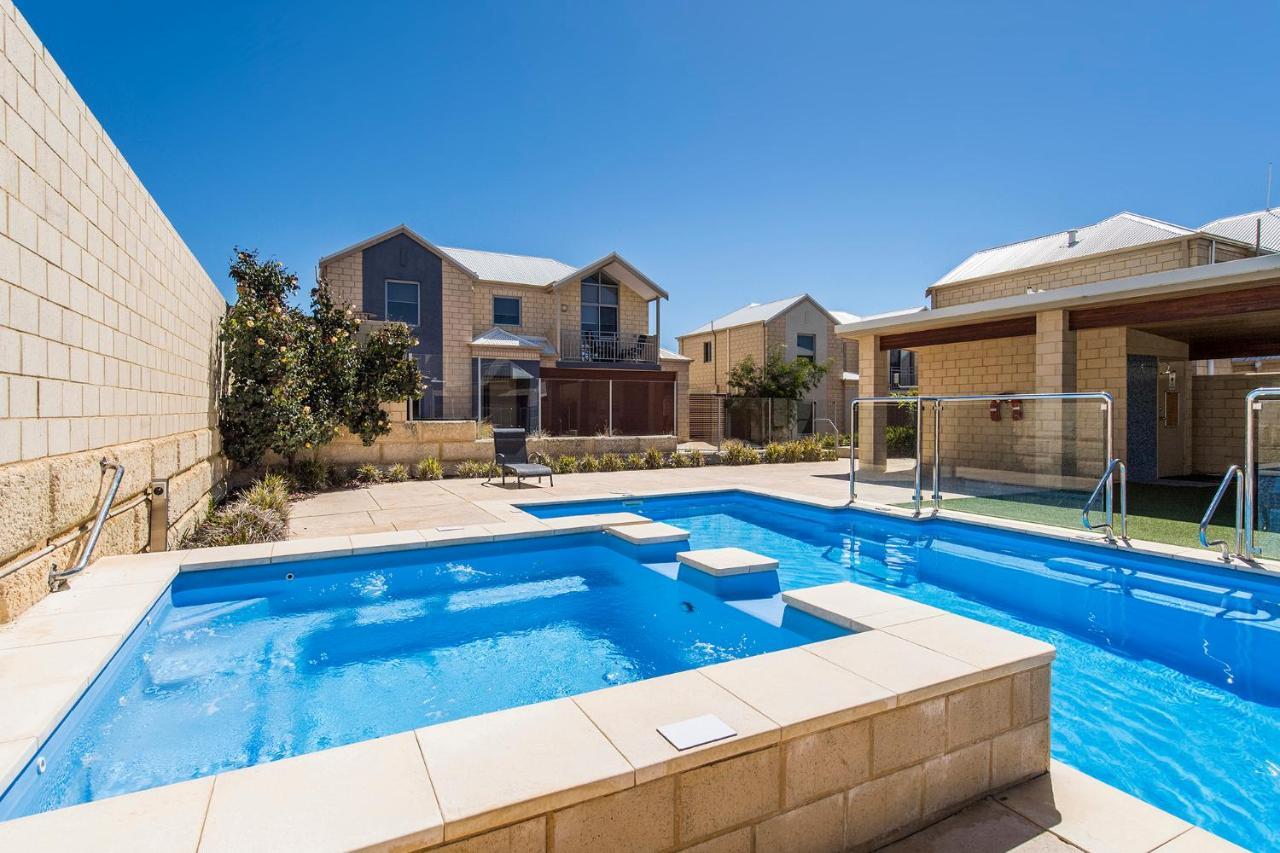 Serenity On The Terrace Mandurah Bagian luar foto
