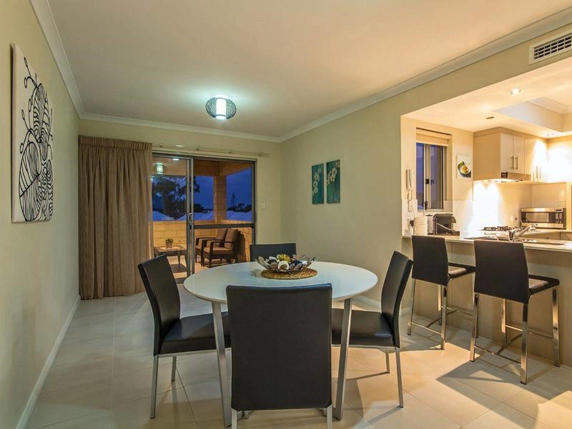 Serenity On The Terrace Mandurah Bagian luar foto